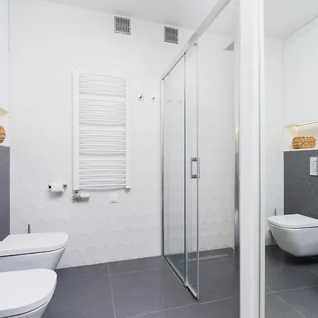 Dreamview Premium Kamienna By Renters * 비스와