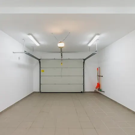 Dreamview Premium Kamienna By Renters 아파트